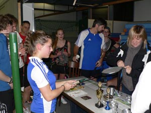 Schleifchen beim Badmintonspiel